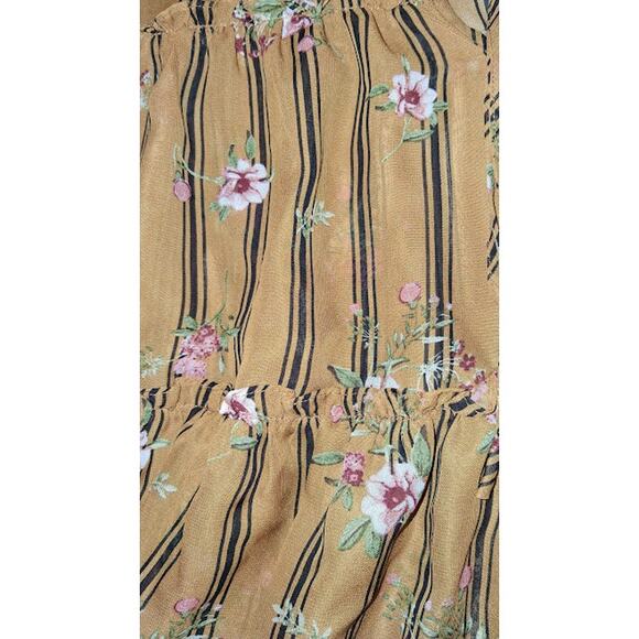 Forever 21 Mustard Floral Peplum Top – Size Small - Picture 4 of 4